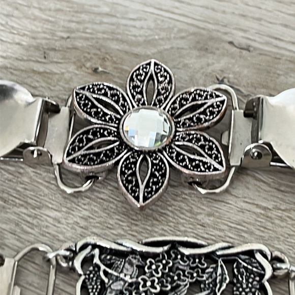 Set of 3 Sweater/Scarf Clips - Picture 2 of 5